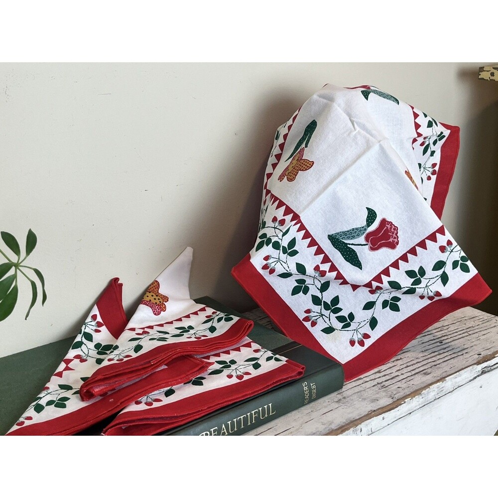 Vintage NEW Flowers Tulip & Roses Handmade Napkins 4 Farmhouse Country Vibe 17"